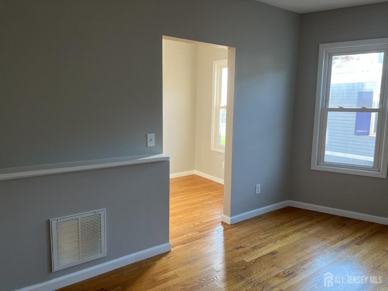 104 W High St - Photo 6 of 9
