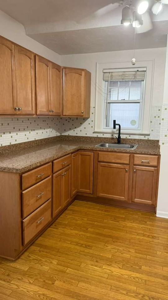 10006 Plymouth Ave #1 - Photo 7 of 16