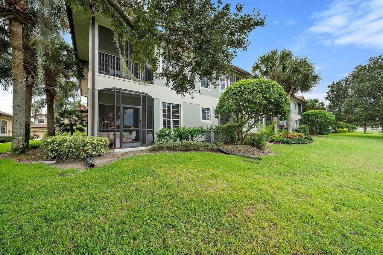 8406 Miramar Way #8406 - Photo 4 of 34