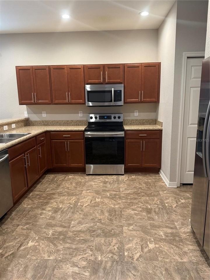 4656 Vignette Way - Photo 6 of 33