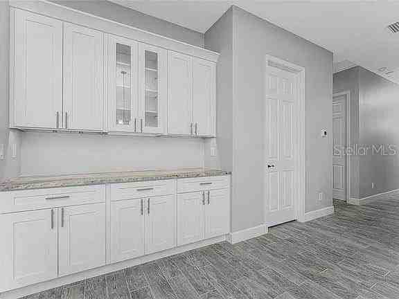 1038 San Cristobal Ave - Photo 2 of 21