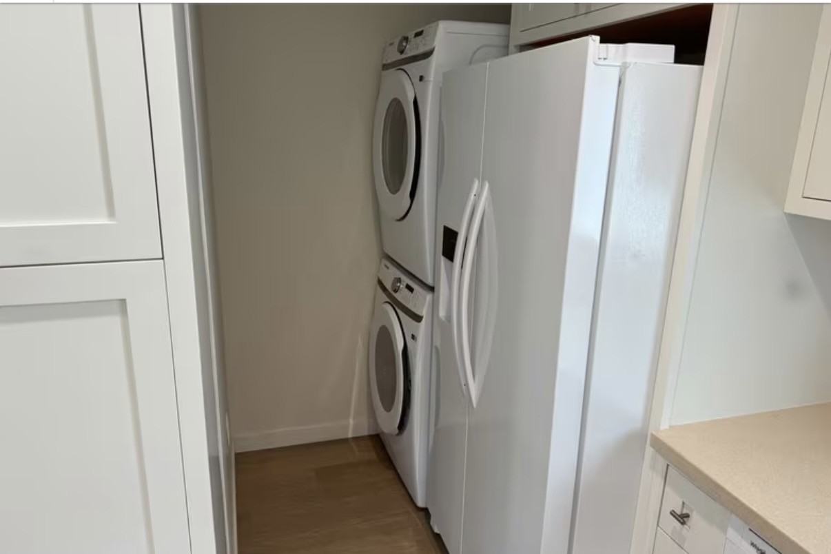 1676 259th St #1 - Photo 4 of 20