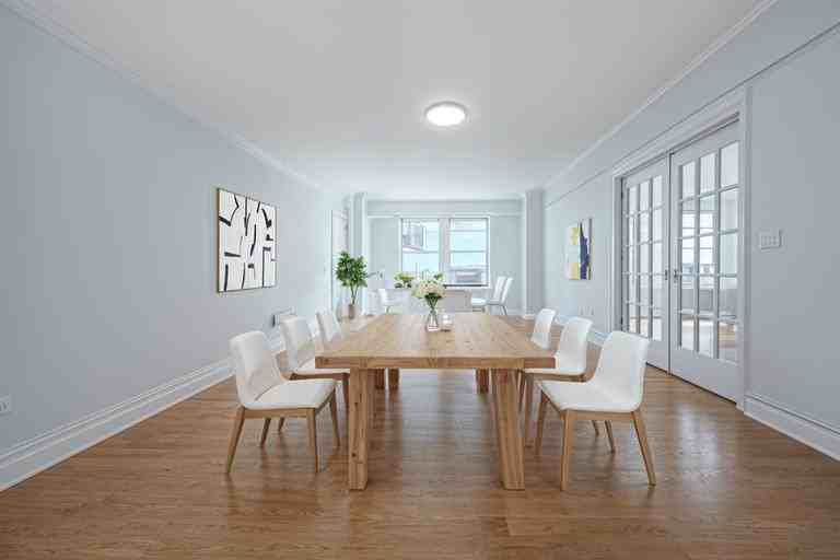 280 Riverside Dr - Photo 5 of 10