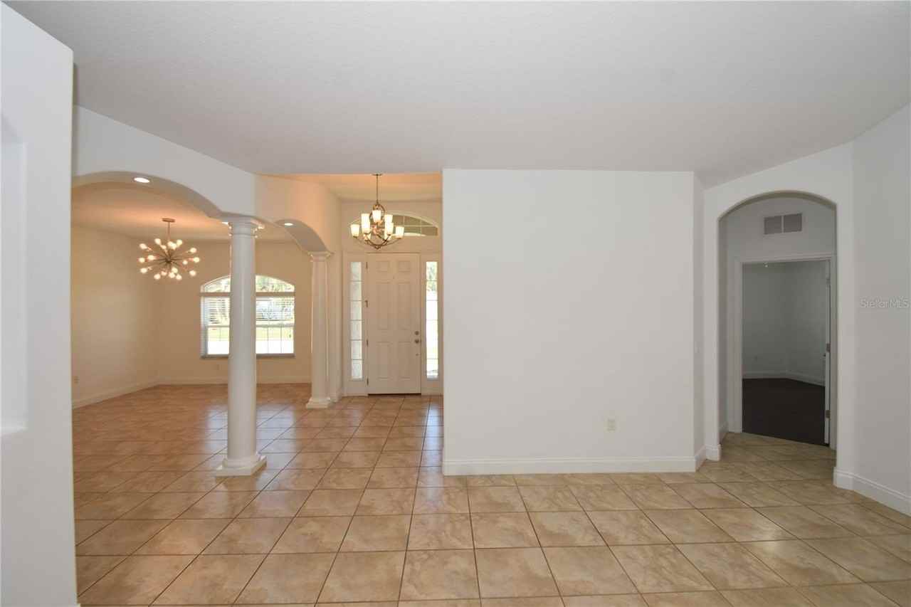 11 Burning Ember Ln - Photo 4 of 50