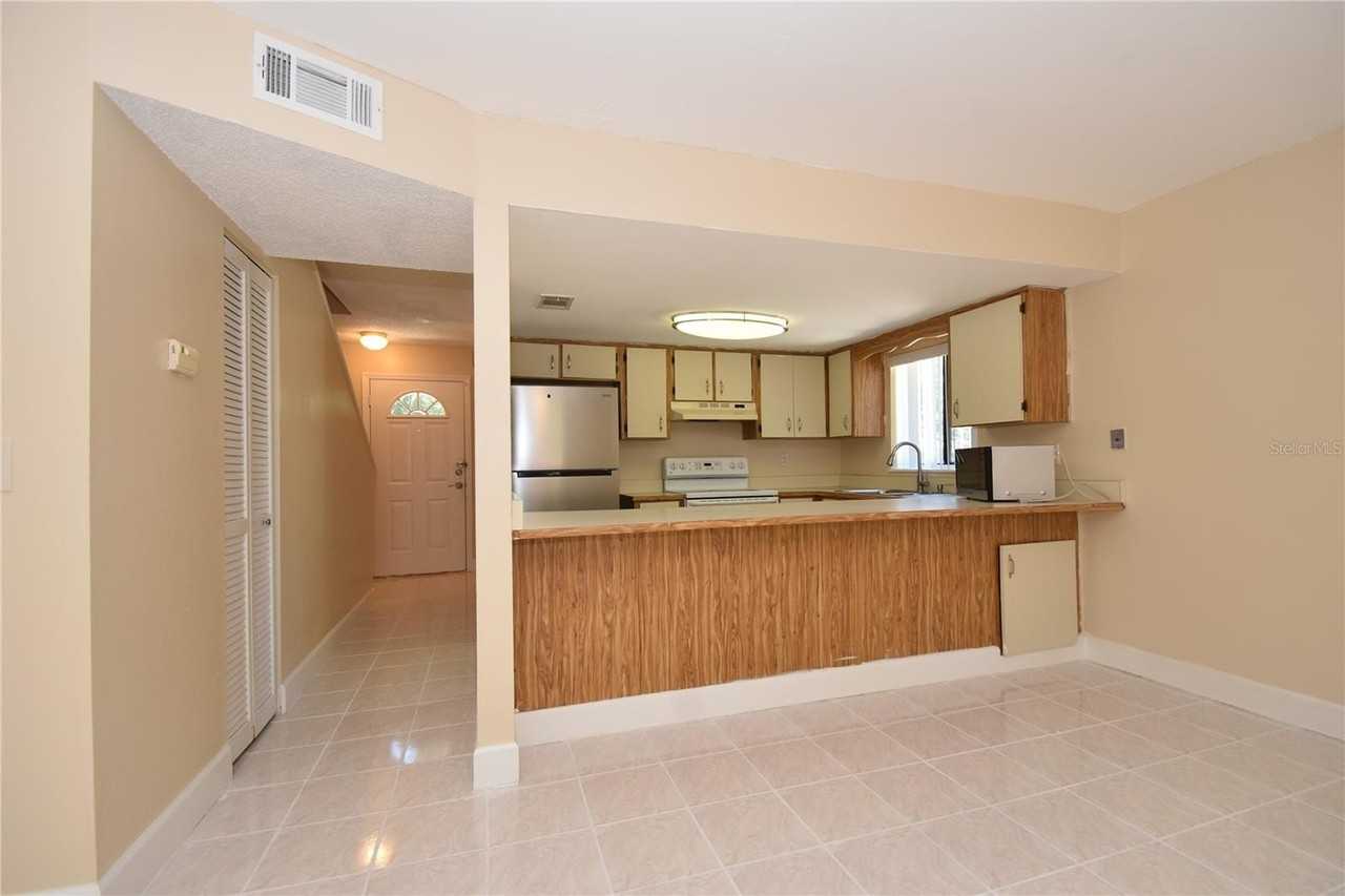 15 Florida Park Dr #6 - Photo 5 of 37