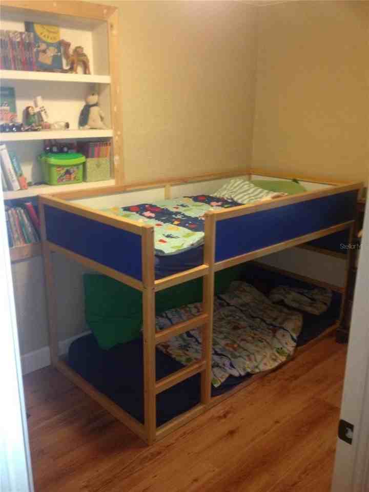 711 Nw 34th Pl - Photo 4 of 10