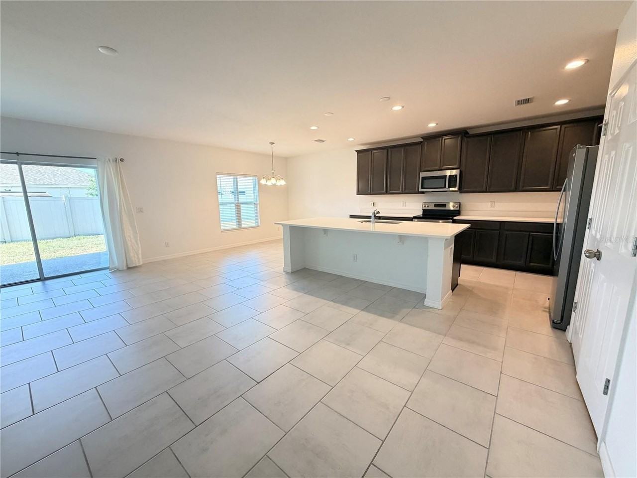 4629 Bernard Blvd - Photo 4 of 40