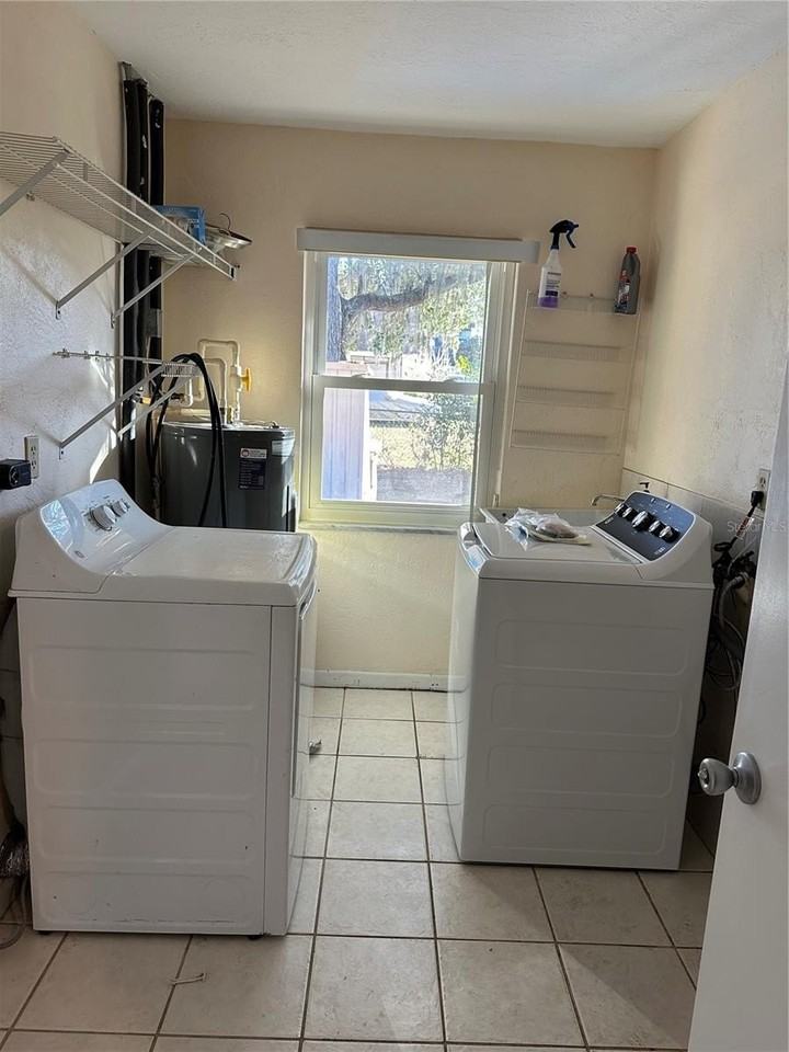 2622 Sw 35th Ave - Photo 4 of 16