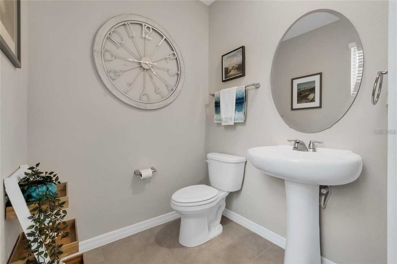 11062 Great Rock St - Photo 6 of 34
