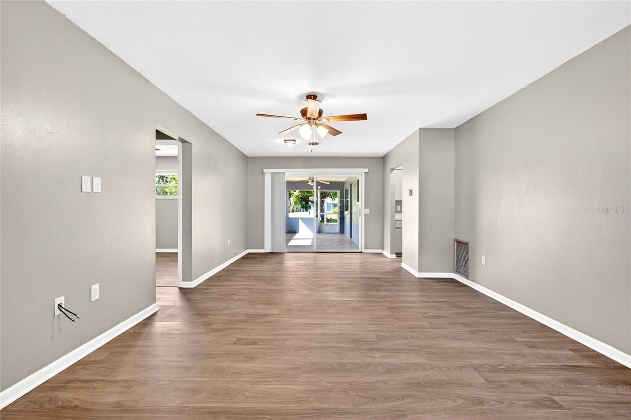 3423 Sw 27th St - Photo 5 of 24