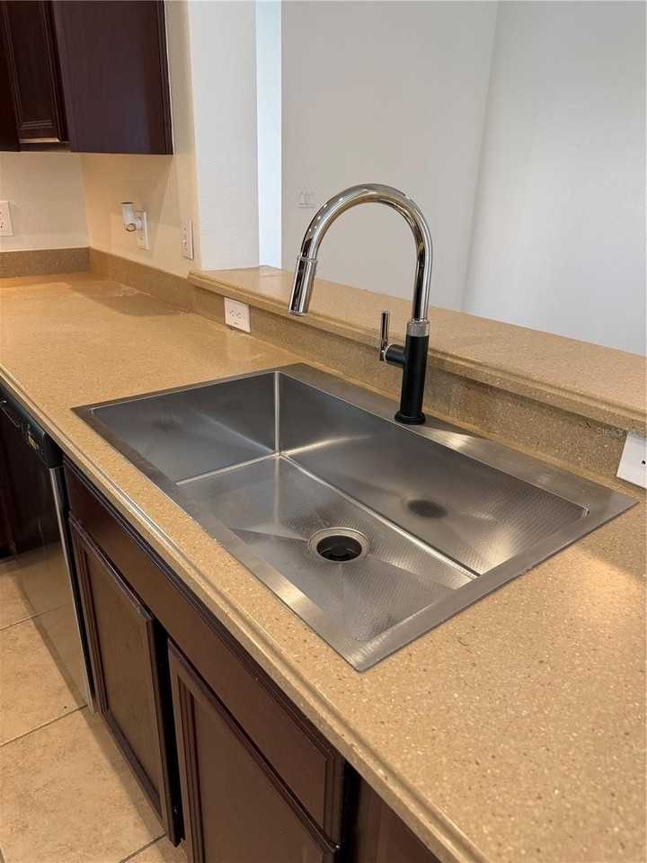 11939 Citruswood Dr - Photo 6 of 21