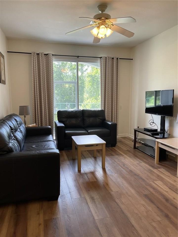 2306 Silver Palm Dr #105 - Photo 7 of 50