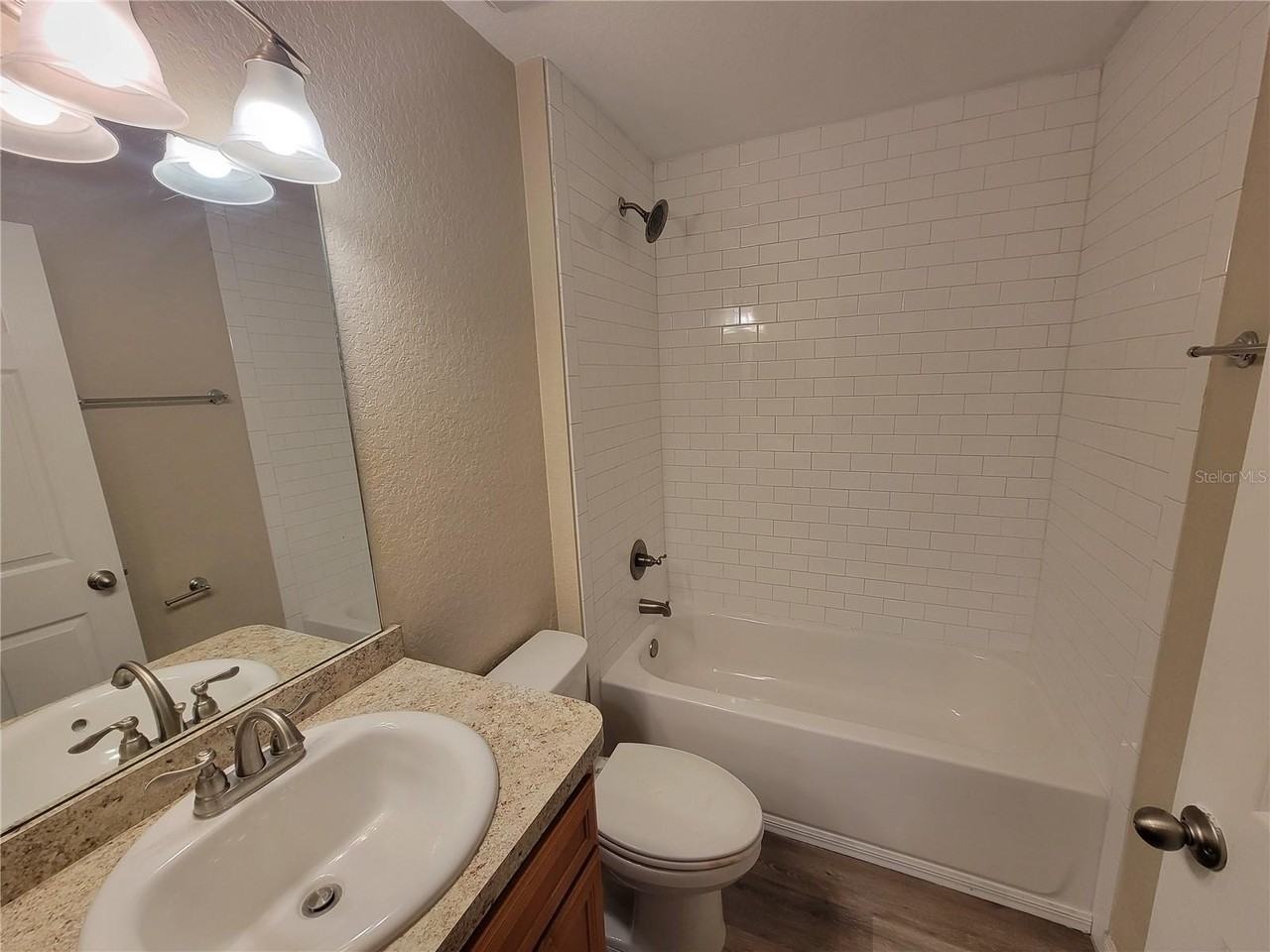 7009 Hemlock Crse - Photo 4 of 10