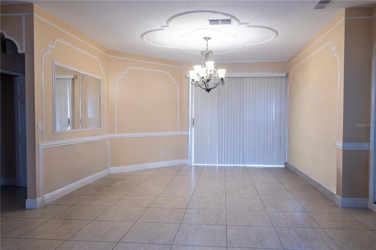 4710 Hearthside Dr - Photo 5 of 27