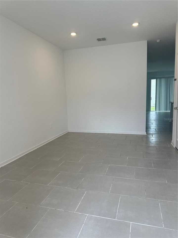 7521 Stone Creek Trl - Photo 5 of 16