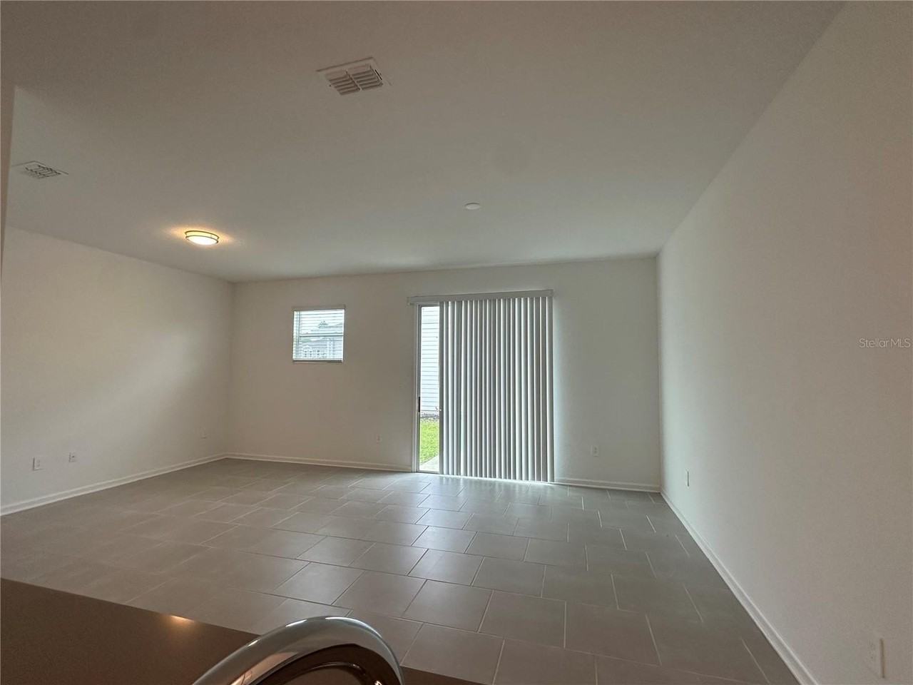 7521 Stone Creek Trl - Photo 7 of 16