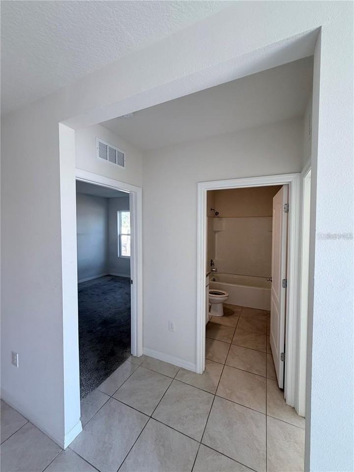 5653 Winona Dr - Photo 5 of 19