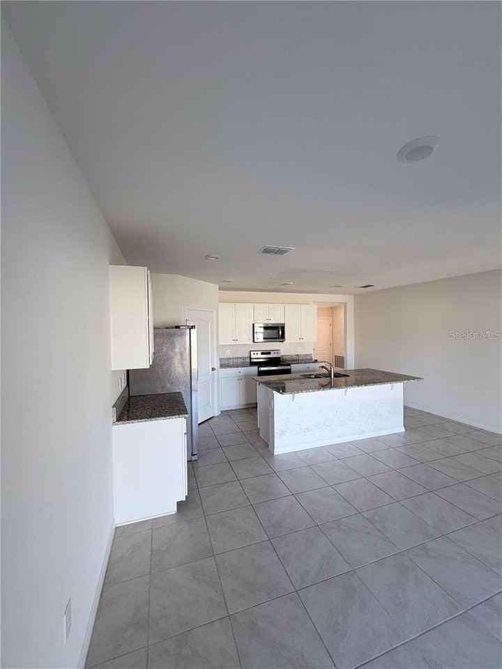 5653 Winona Dr - Photo 7 of 19