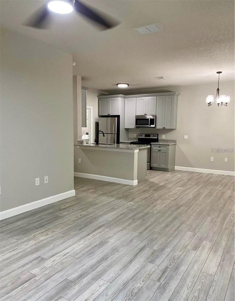 3011 Hemingway Cir #3011 - Photo 4 of 23