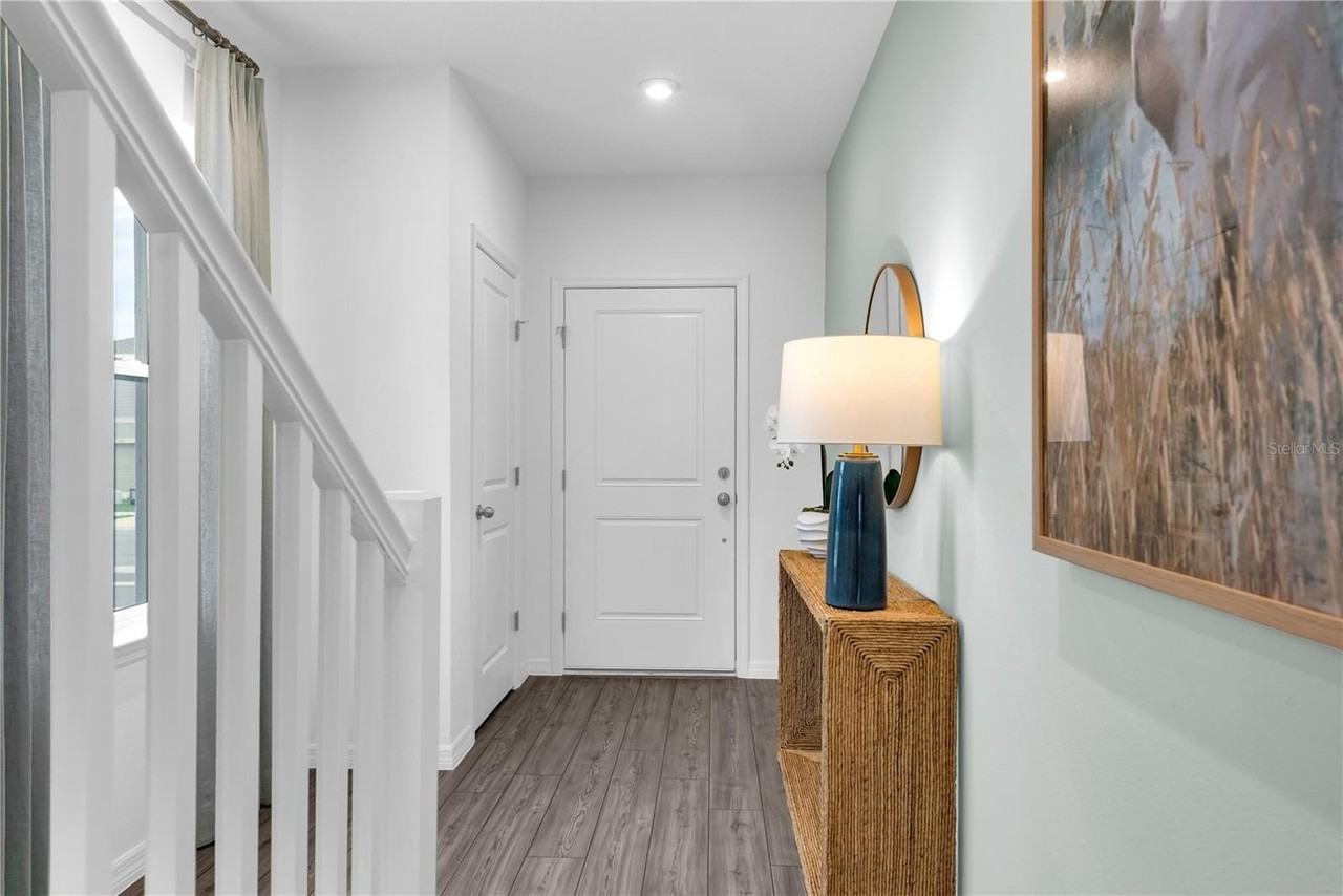 3031 Jessamine Dr - Photo 4 of 33