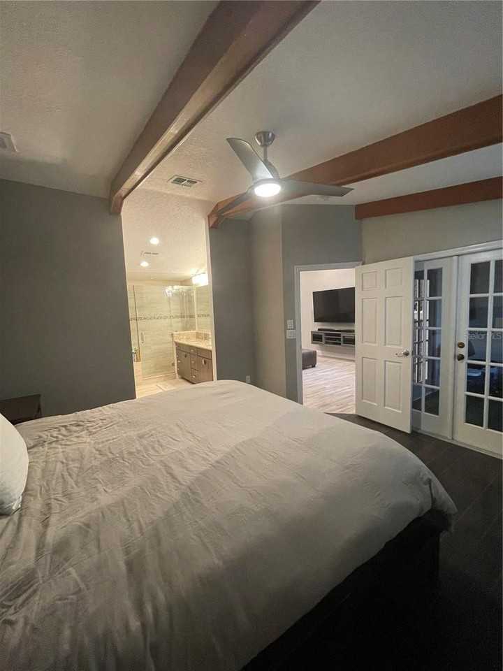 1450 Mahogany Ln - Photo 5 of 12