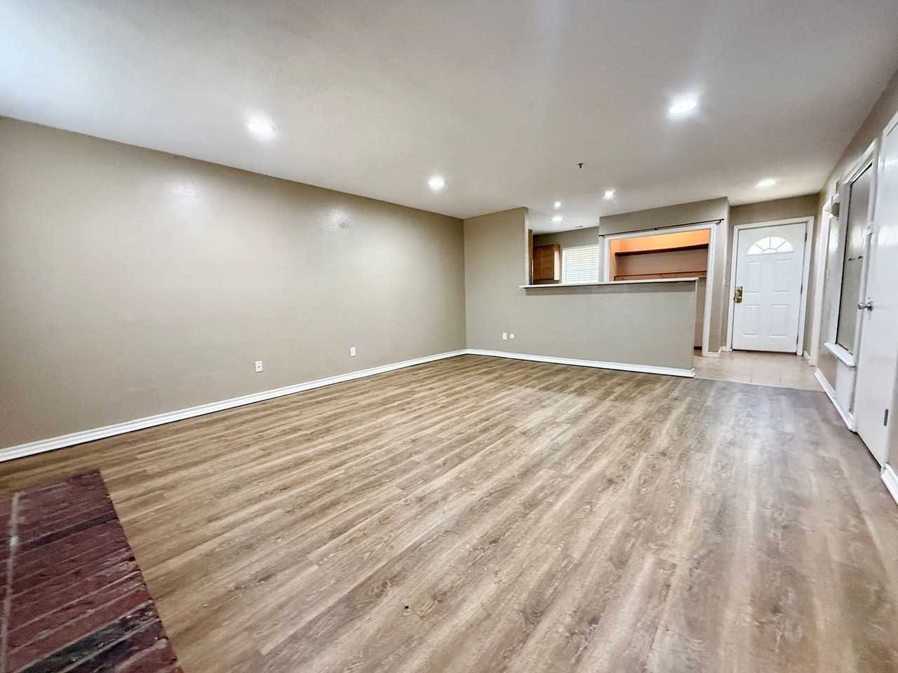 2329 Heatherfield Ln - Photo 5 of 18