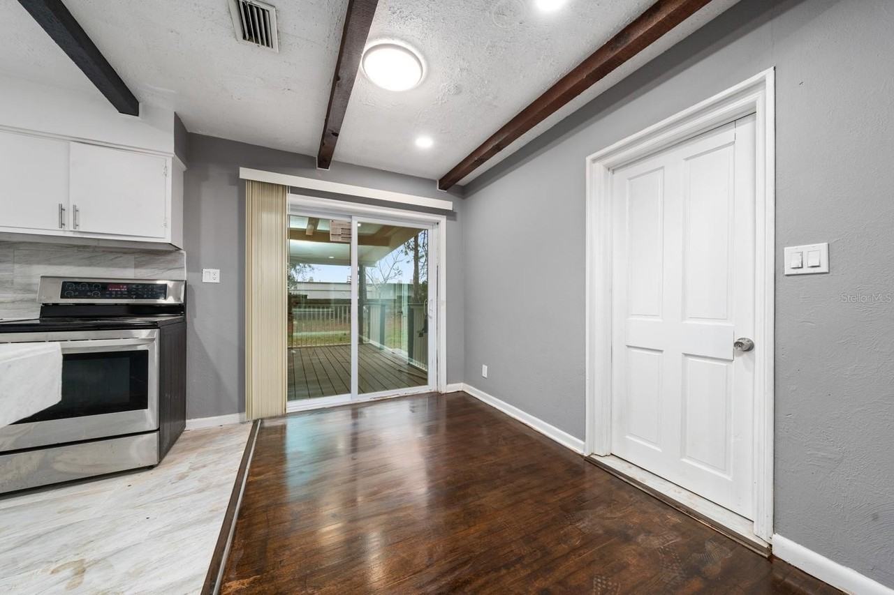 6531 Hill Top Rd - Photo 4 of 21