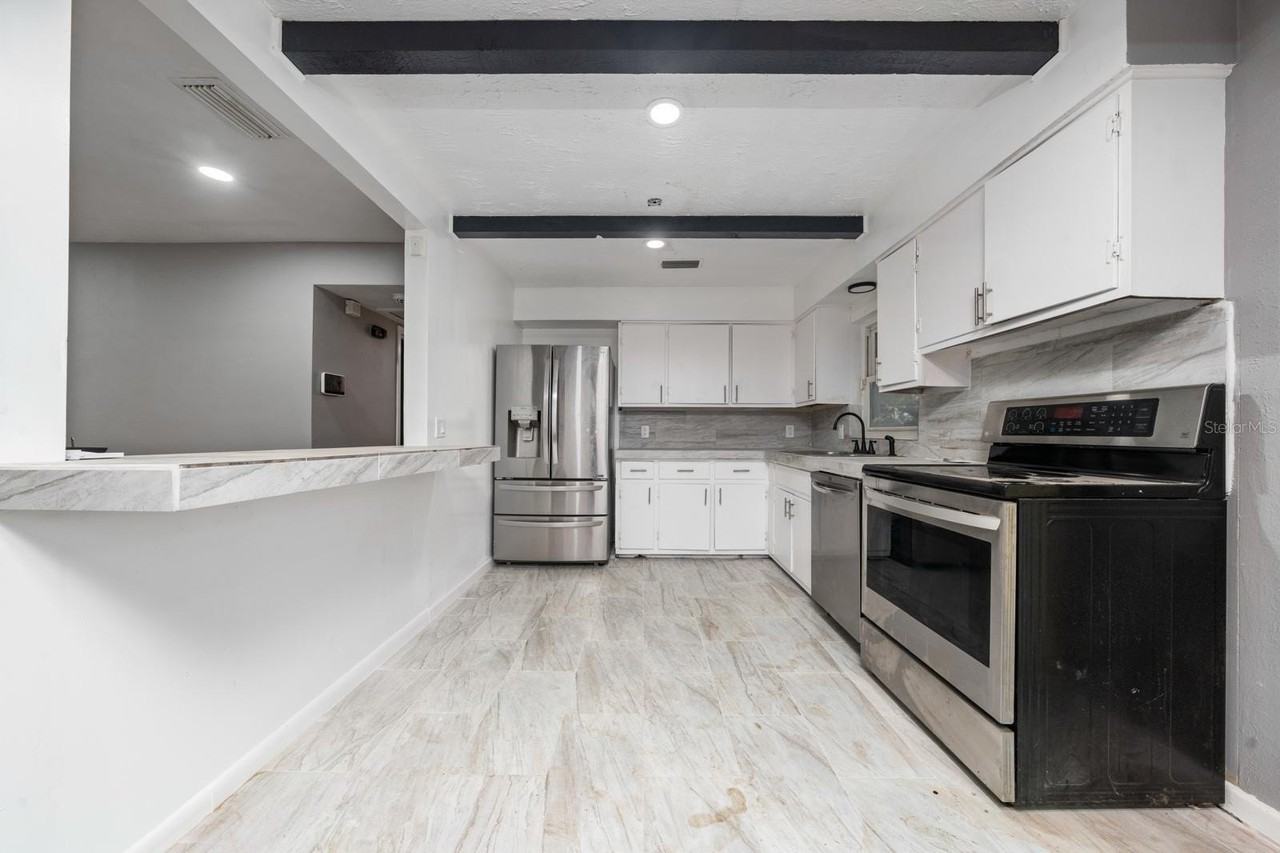 6531 Hill Top Rd - Photo 5 of 21