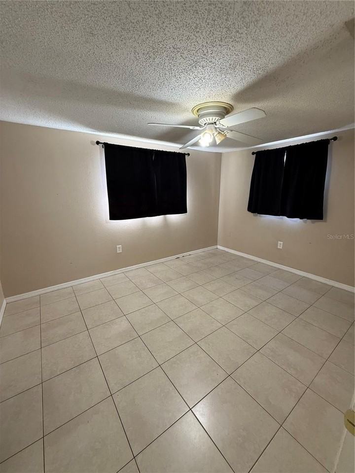 6656 Knightsbridge Dr - Photo 5 of 11