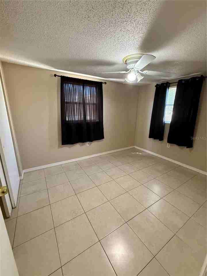 6656 Knightsbridge Dr - Photo 7 of 11