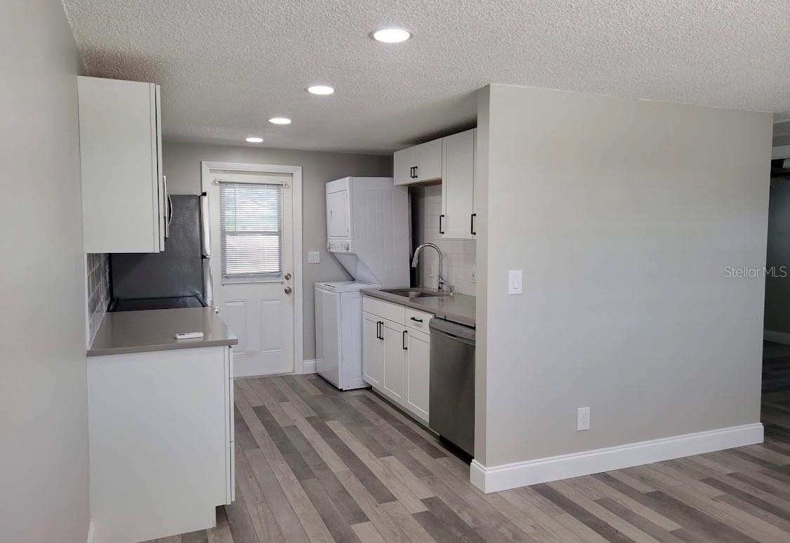 13496 W Rena Dr - Photo 2 of 8