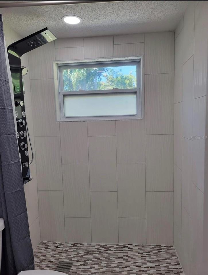 13496 W Rena Dr - Photo 5 of 8