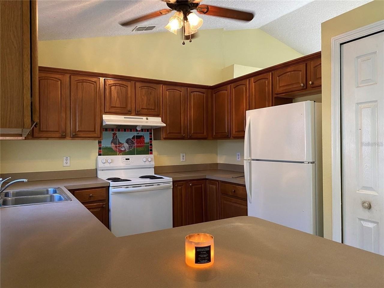 620 Chestnut Ave - Photo 4 of 16