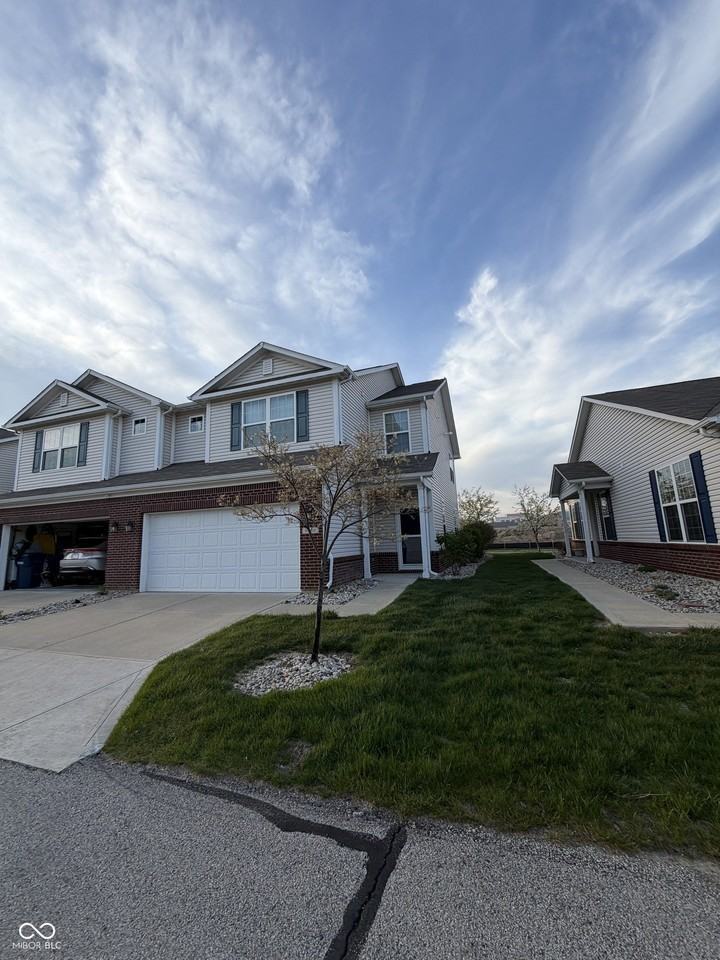 9660 Angelica Dr - Photo 2 of 38