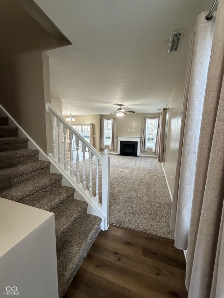 9660 Angelica Dr - Photo 6 of 38