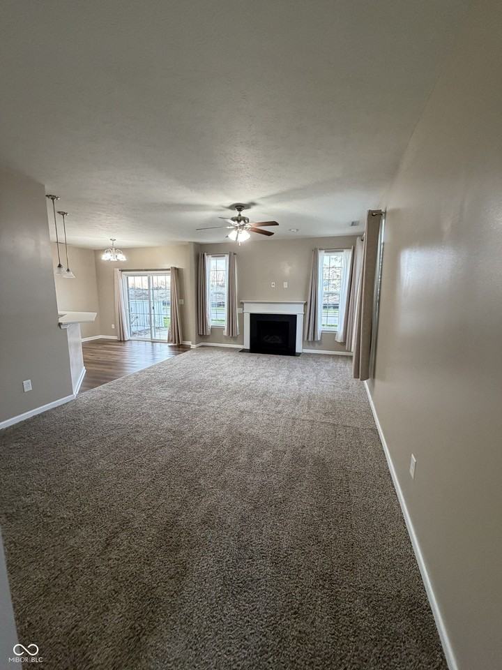 9660 Angelica Dr - Photo 7 of 38