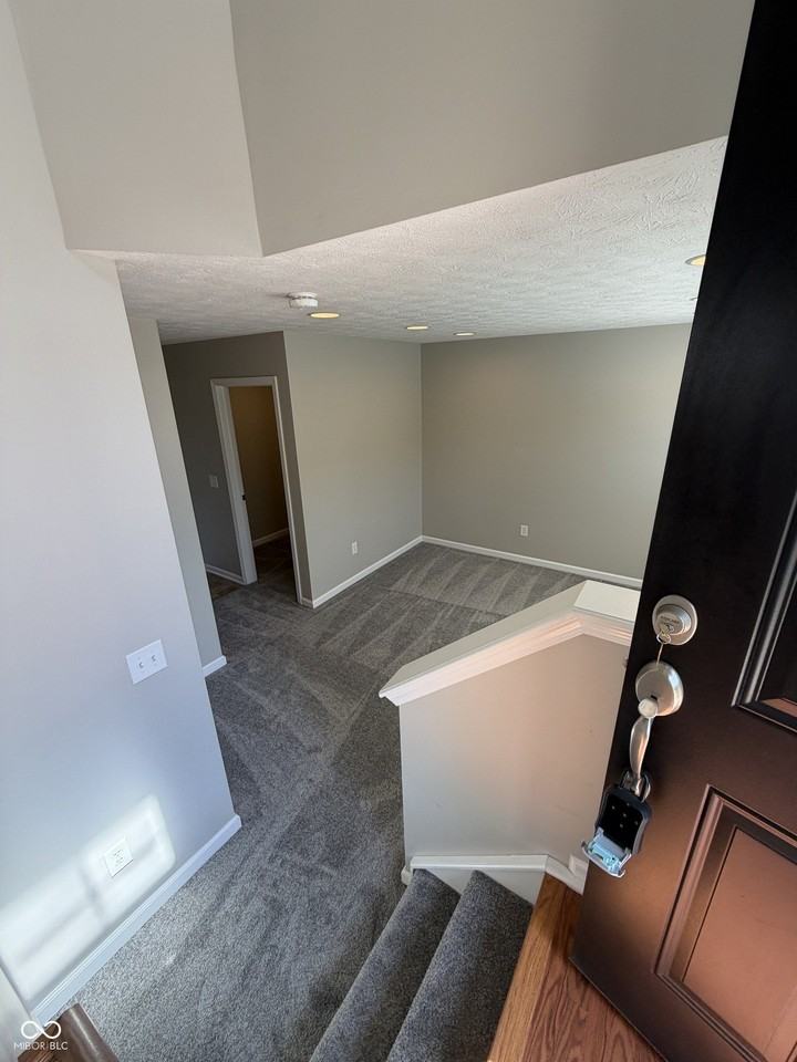 6305 Schooler Dr - Photo 6 of 45