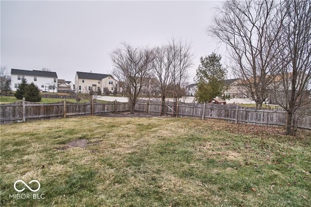 11080 Mcdowell Dr - Photo 5 of 50