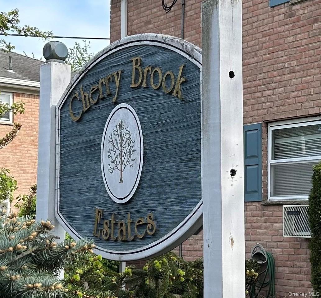 140 Meyer Oval #140 - Photo 2 of 12