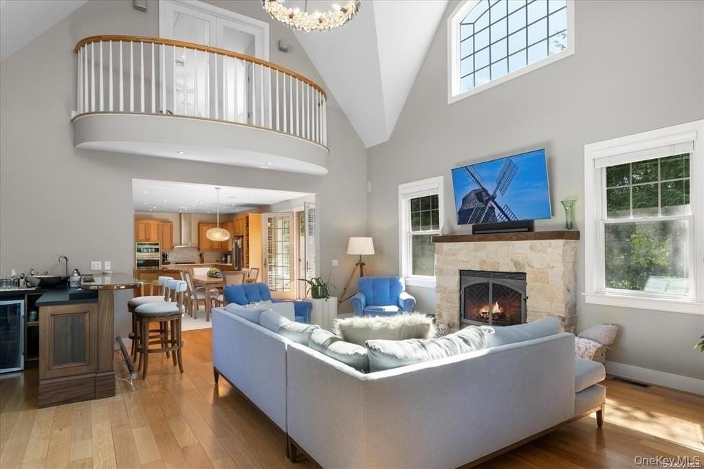 48 Jessup Ave - Photo 5 of 17