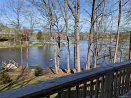 featured image of 8 Teatown Ct