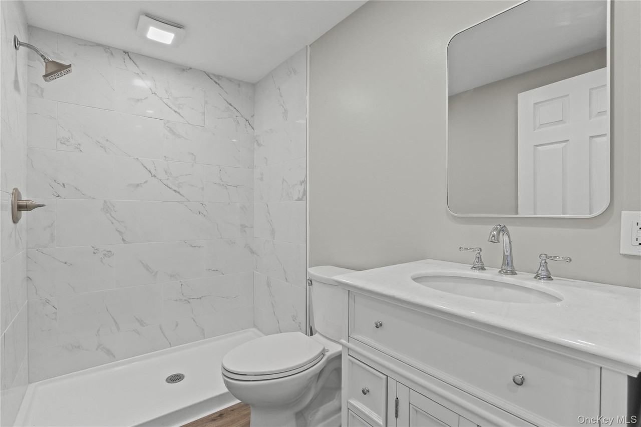 8 Teatown Ct - Photo 7 of 24