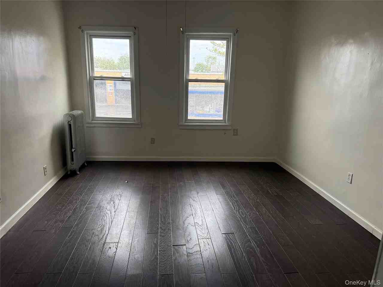 18605 Jamaica Ave - Photo 4 of 5