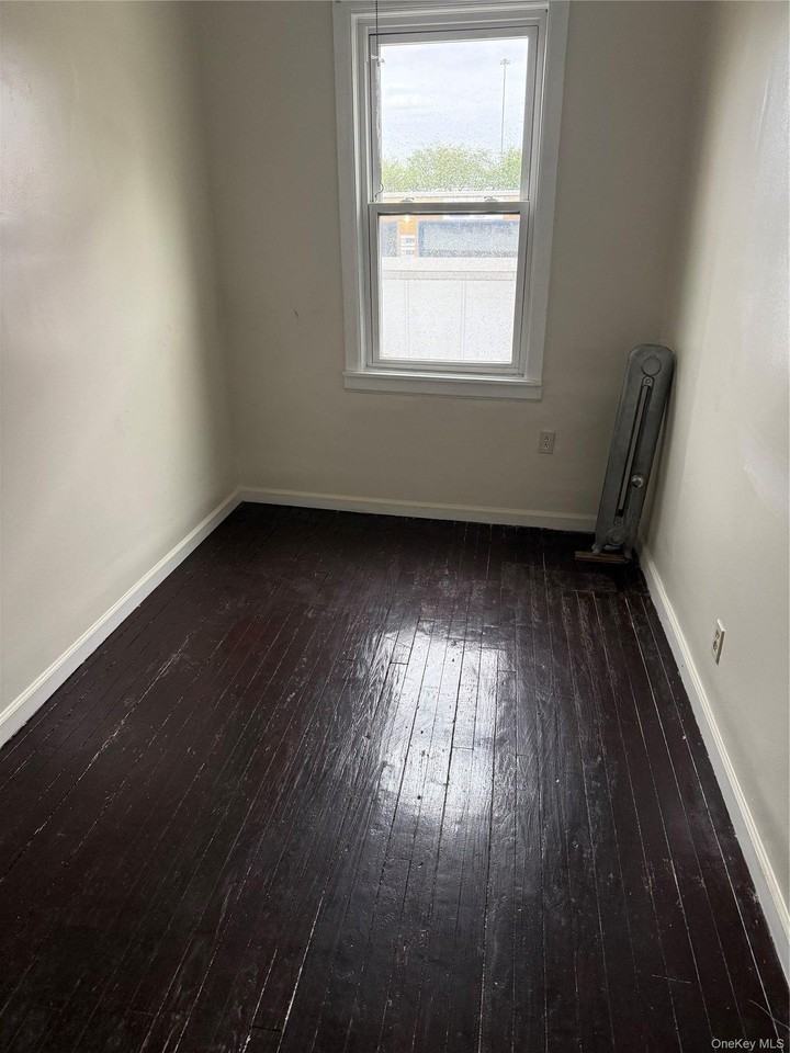 18605 Jamaica Ave - Photo 5 of 5