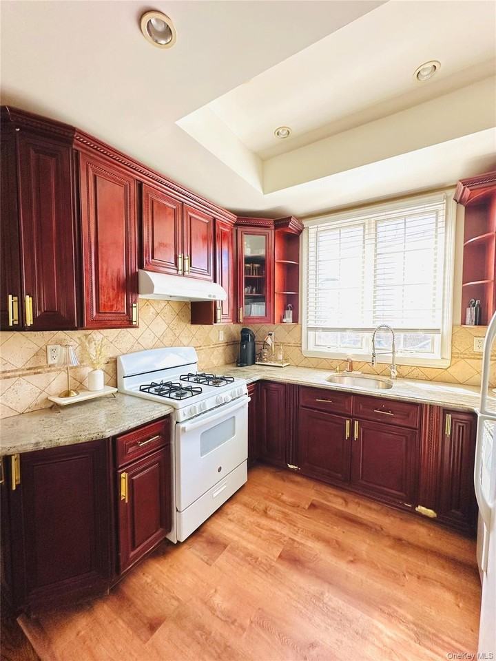 48 Macfarland Ave - Photo 5 of 13