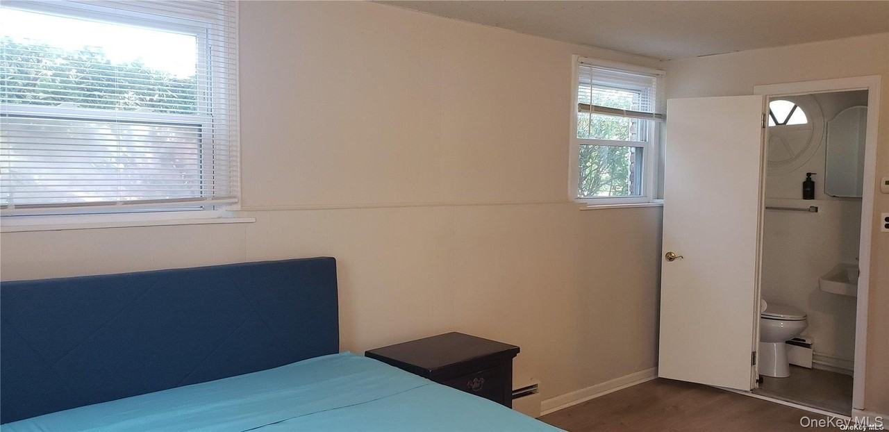 430 W Main St - Photo 4 of 8