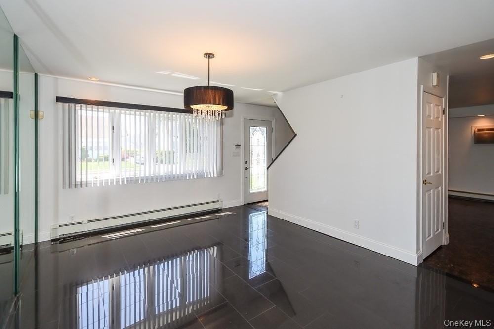 223 Chestnut Ave - Photo 6 of 24