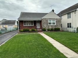 featured image of 12 Smith St