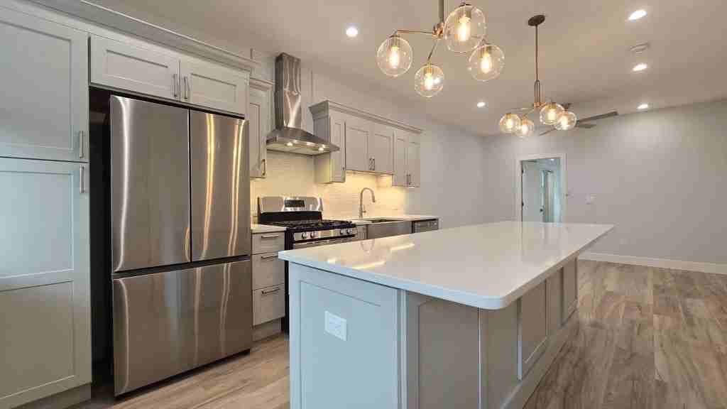 53 W Eagle St #2 - Photo 3 of 23