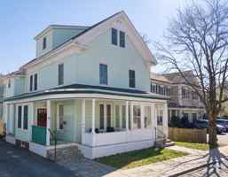 featured image of 50 Carleton St #50